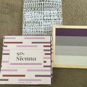 XO Sienna Felt Message Board